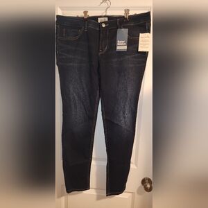 NWT Bootlegger Brand Super Stretch Skinny Jeans in Dark Blue - Women's Slim Fit